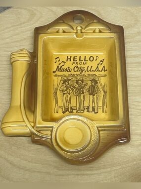 Vintage Nashville "Music City USA" Souvenir Ashtray/Trinket Dish Gold Telephone